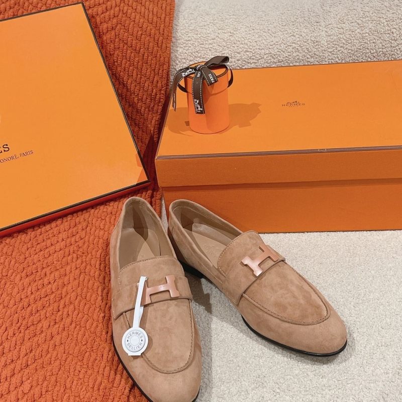 H**mes leather shoes